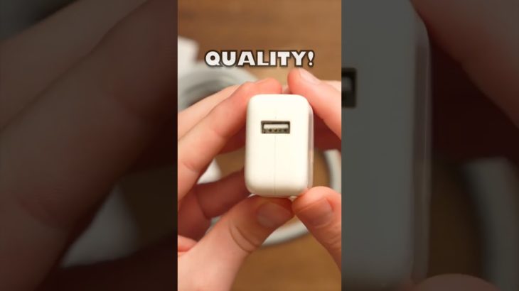 This iPad Charger cost $39 in 2010 — Unboxing the 14 year old ORIGINAL iPad Charger.